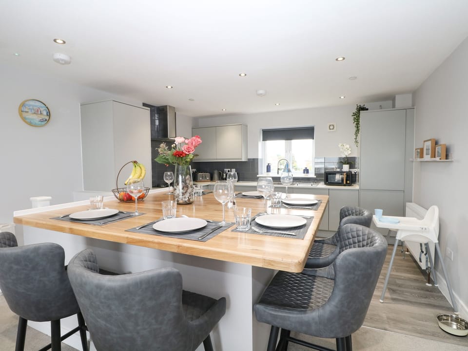 Cottage | 3 bedrooms, individually decorated, individually furnished, free WiFi