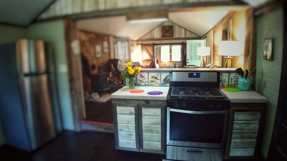 View towards the other end of cabin.