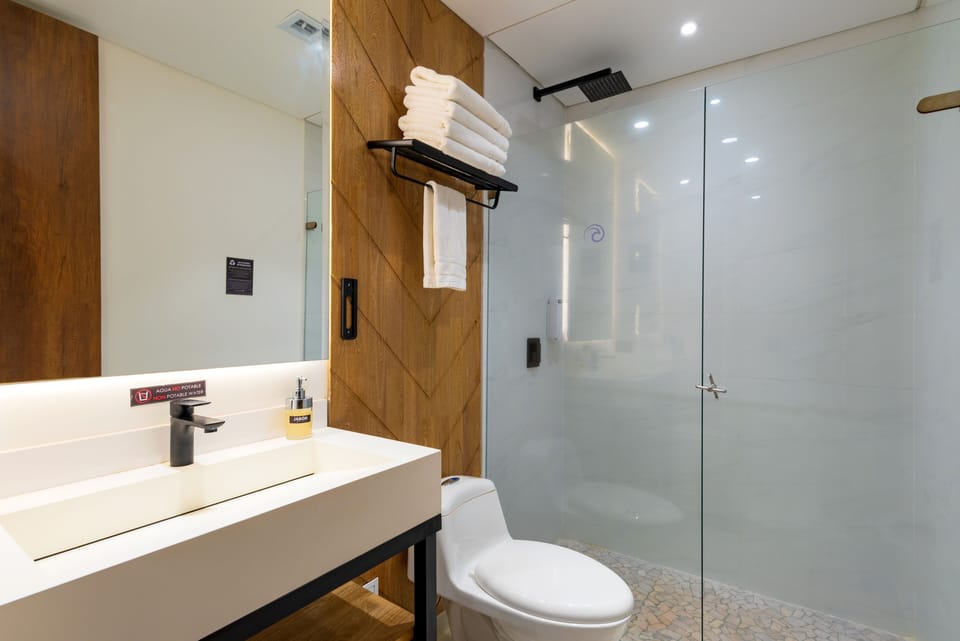 Shower, towels