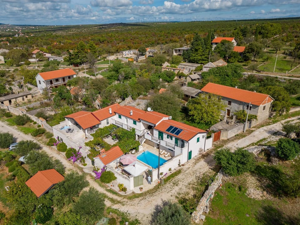 House, Smoking | 7 bedrooms