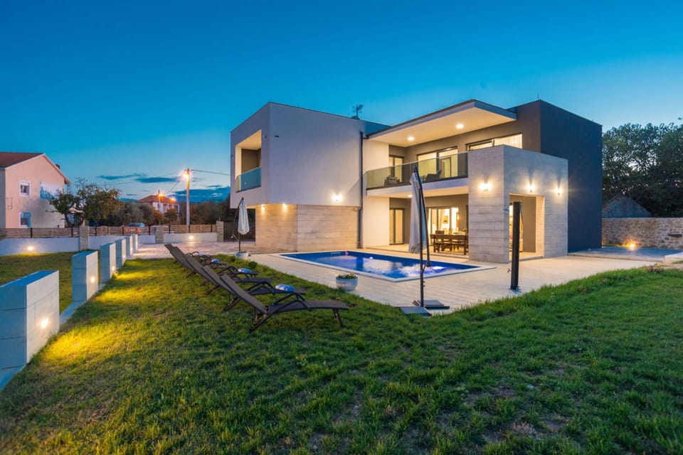 House, Smoking | 4 bedrooms