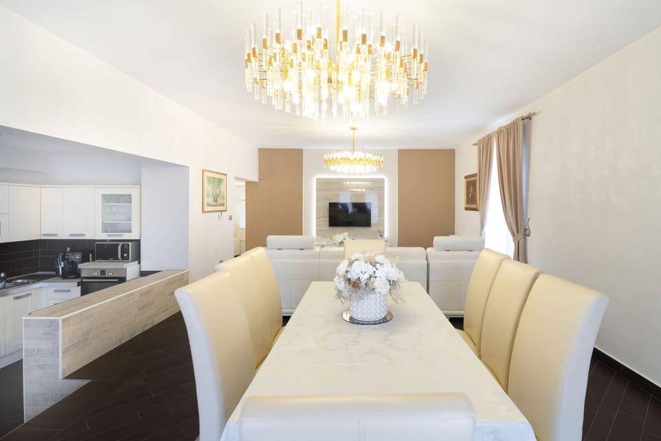 House, Smoking | 3 bedrooms