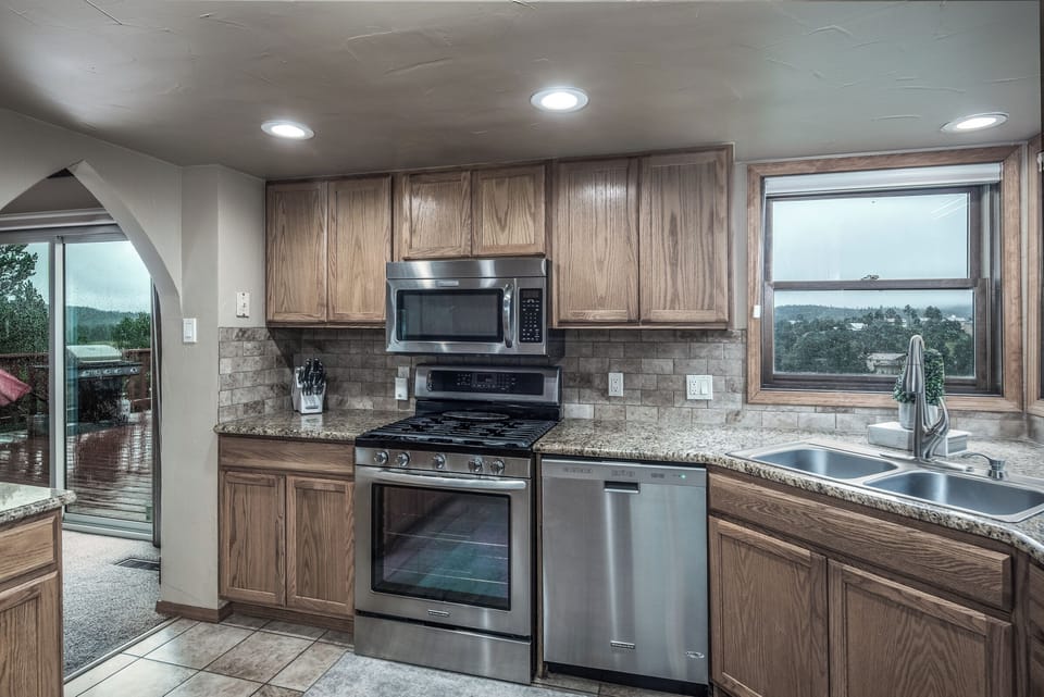 Studio (4 Bedrooms) | Property amenity