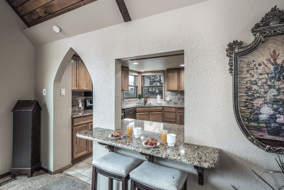 Studio (4 Bedrooms) | Property amenity