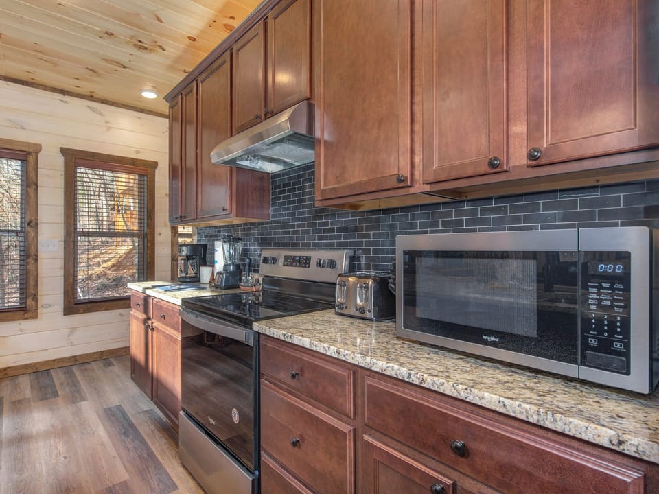 Studio (4 Bedrooms) | Property amenity