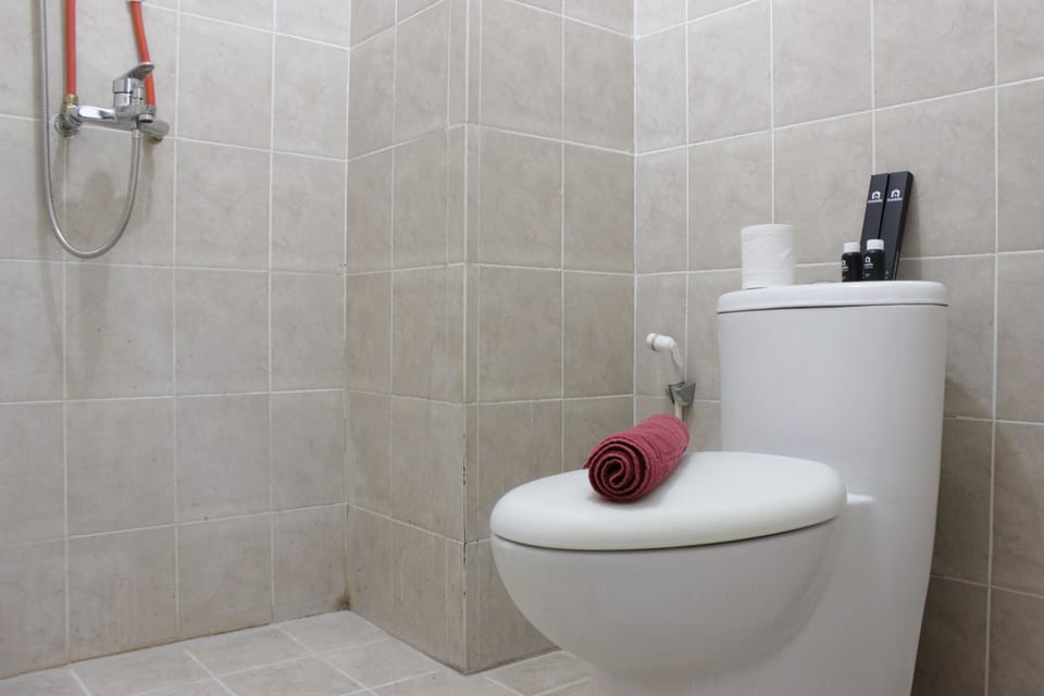 Room | Bathroom | Shower, towels