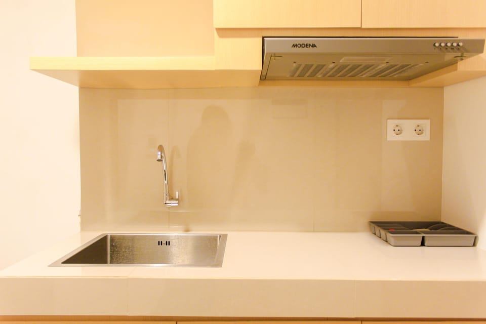Room | Private kitchen | Fridge, stovetop, electric kettle, cookware/dishes/utensils