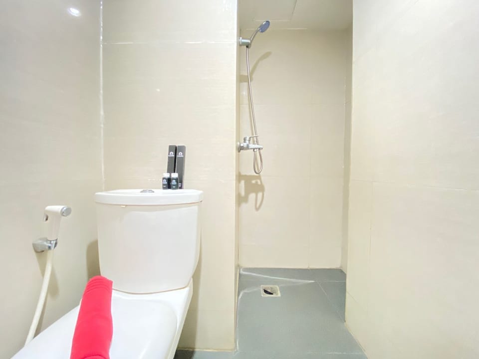 Comfortable 2Br Apartment Ac In Living Room At The Jarrdin Cihampelas Apartment in Bandung