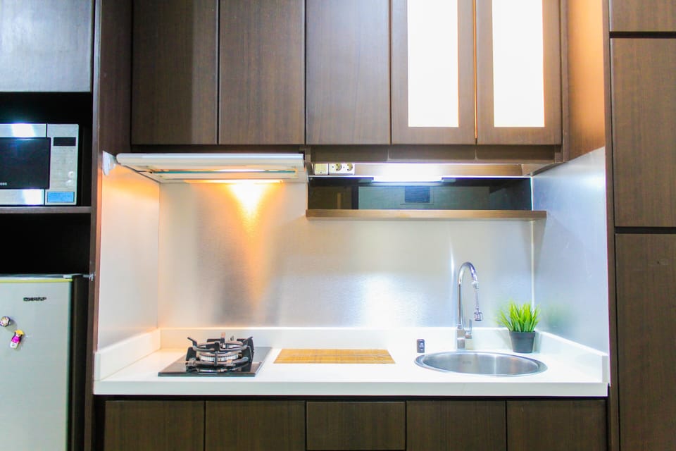 Room | Private kitchen | Fridge, stovetop, electric kettle, cookware/dishes/utensils