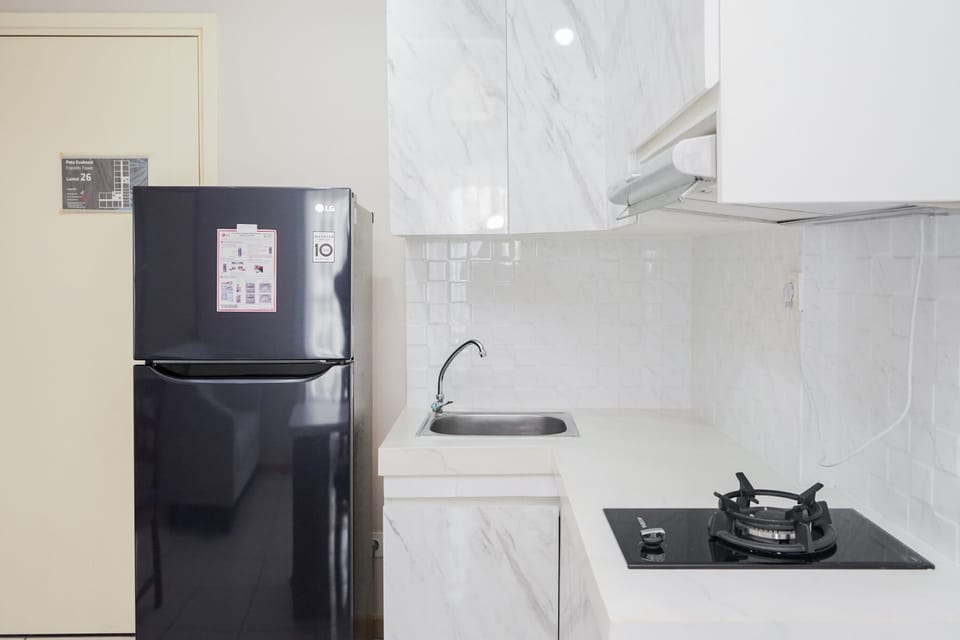 Room | Private kitchen | Fridge, stovetop, electric kettle, cookware/dishes/utensils