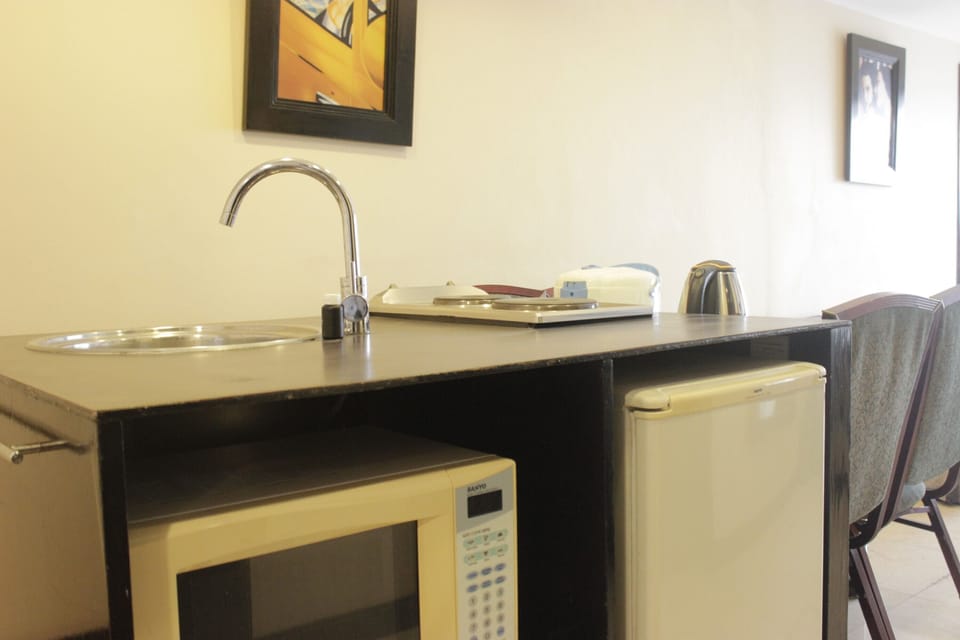 Room | 2 bedrooms, WiFi (free), bed sheets