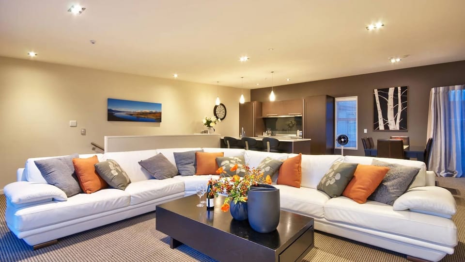 Large couch in the lounge
