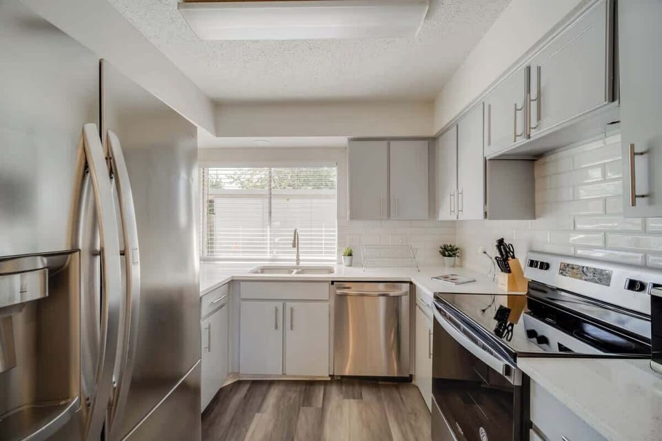 Fully equipped kitchen, ready for all your cooking needs