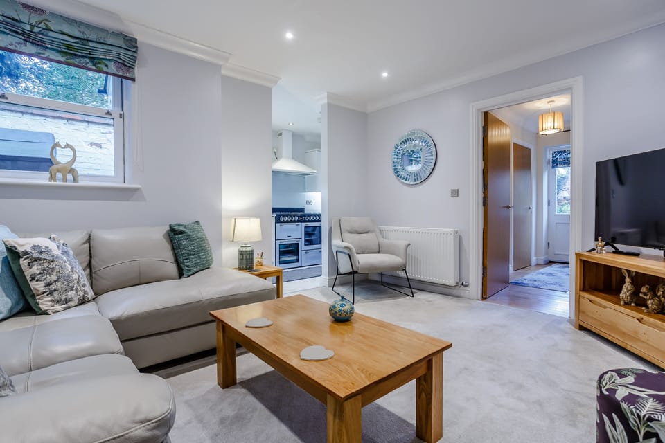 Cottage | Interior