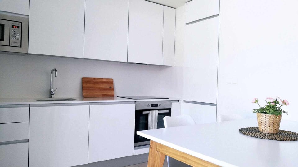 Kitchen or kitchenette,Dining area