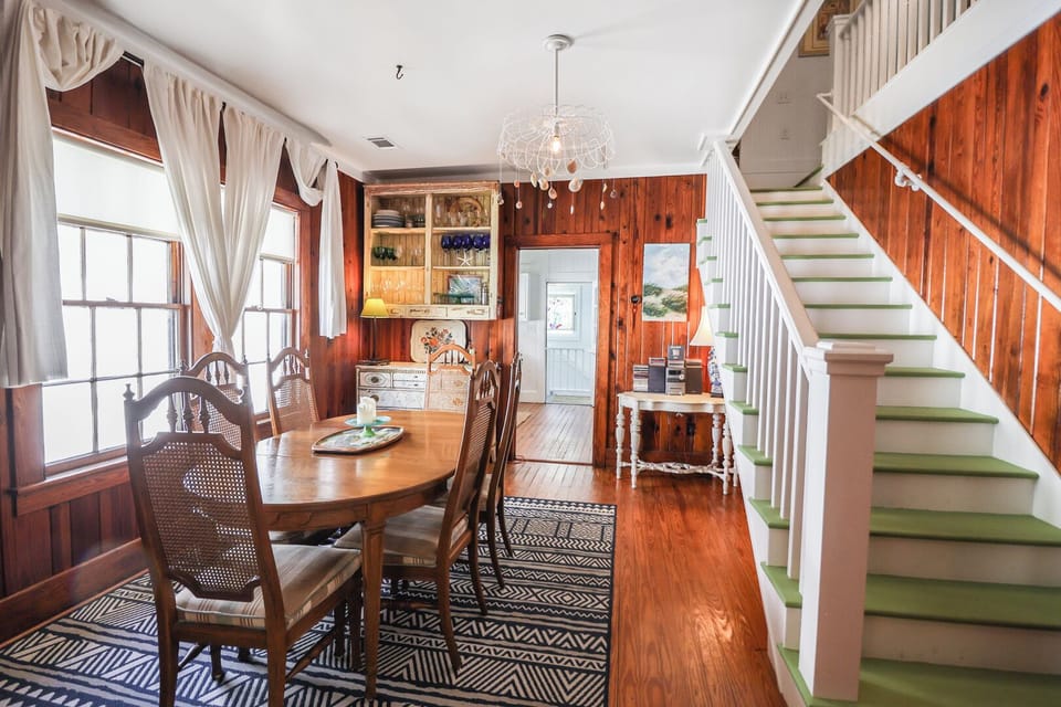 Dining area on the main floor