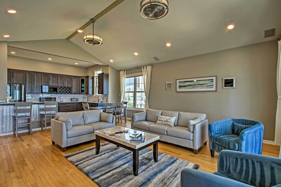 Living Room | Central Air Conditioning & Heating | Updated & Modern Interior