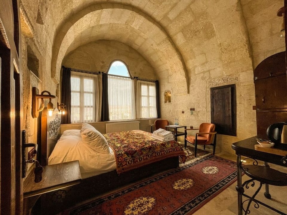 Deluxe Room | Desk, laptop workspace, soundproofing, WiFi (free)