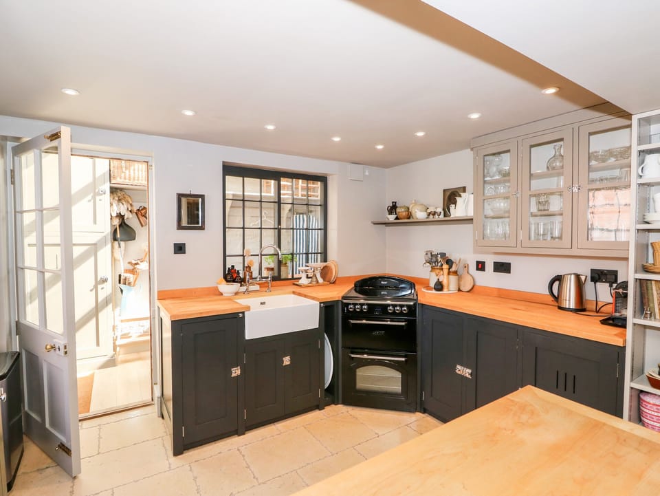 Cottage | Interior