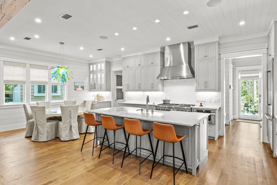 First Floor: Kitchen