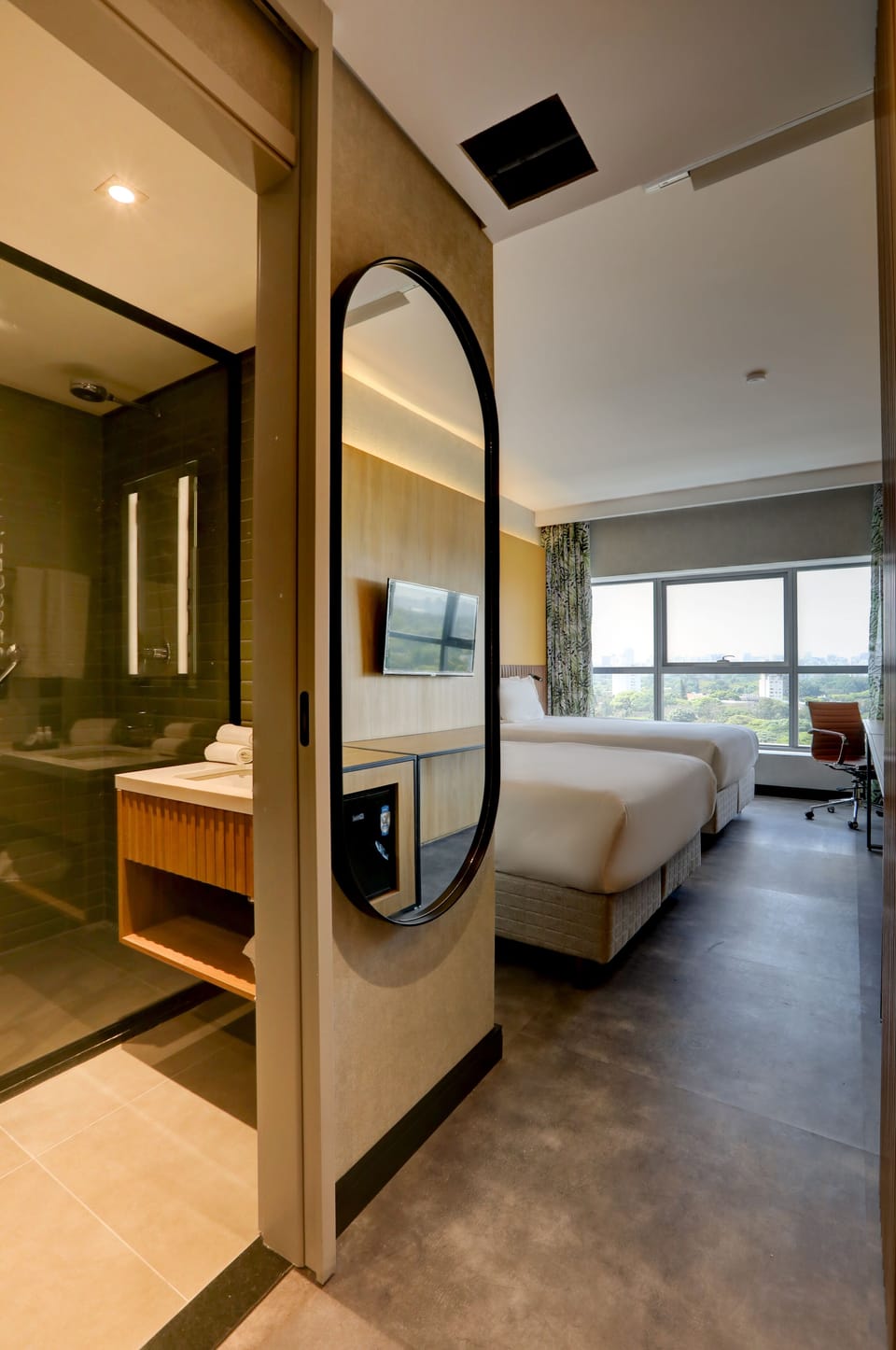 Premium bedding, pillowtop beds, minibar, in-room safe