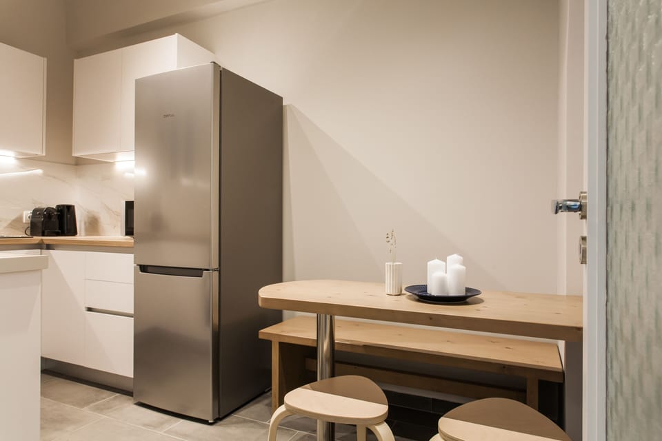 Apartment, 2 Bedrooms | Private kitchen | Microwave, oven, stovetop, espresso maker