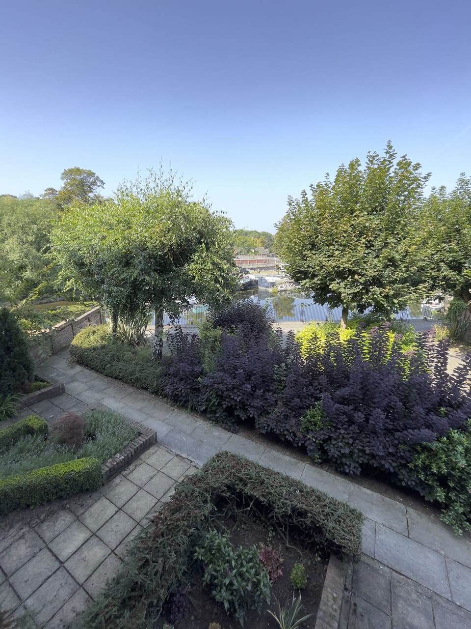 House, Private Bathroom | Garden