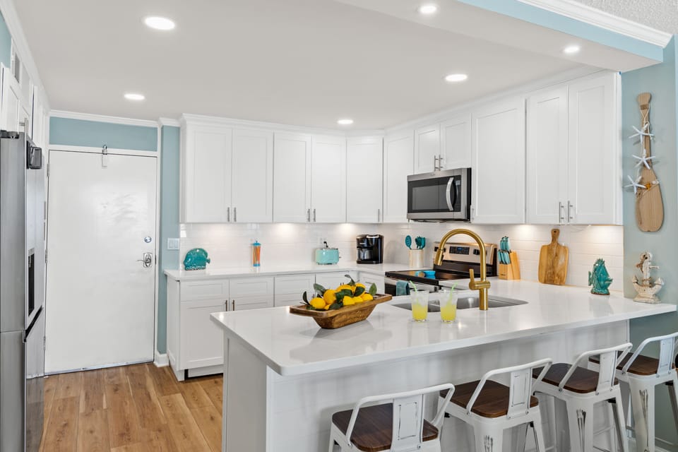 luxury kitchen comes complete for fine dining