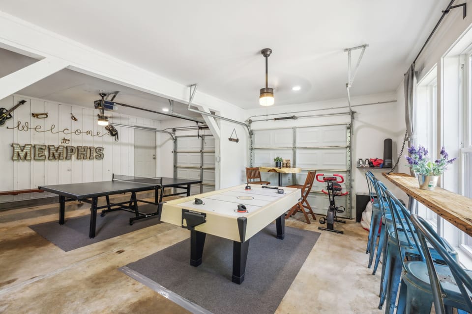 spacious game room with multiple game tables & great selection of entertainment