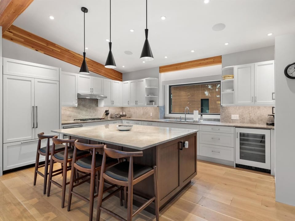 Kitchen island
