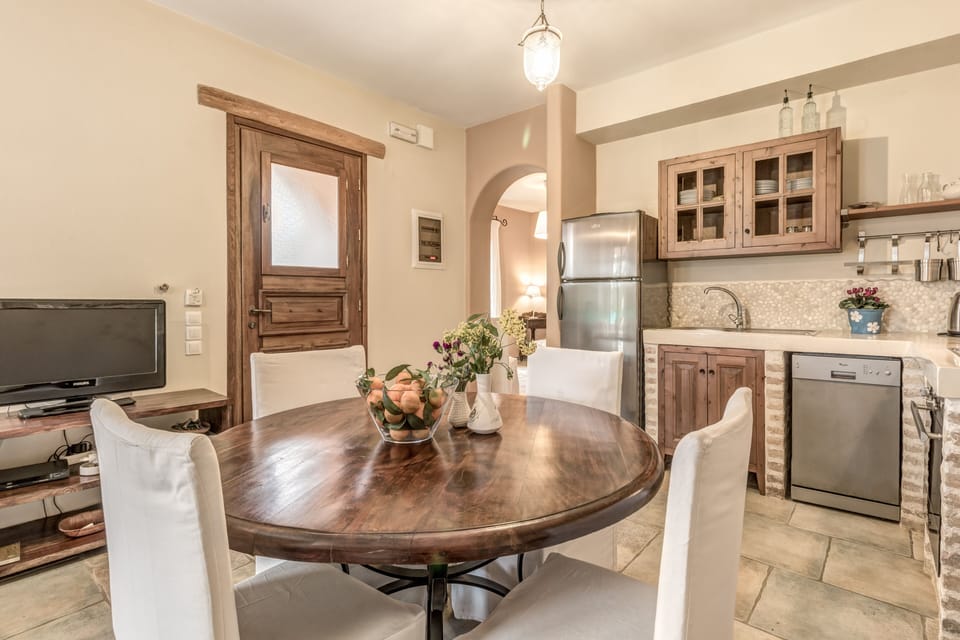 Full-size fridge, microwave, oven, espresso maker
