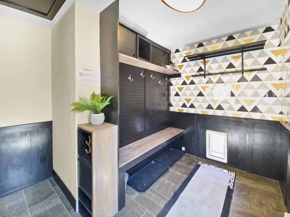 House, 3 Bedrooms | Private kitchen | Coffee/tea maker, fridge, oven, toaster