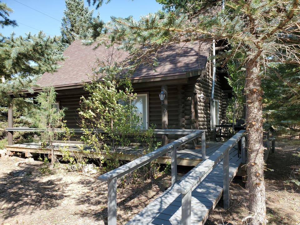 Front View Cozy Cabin