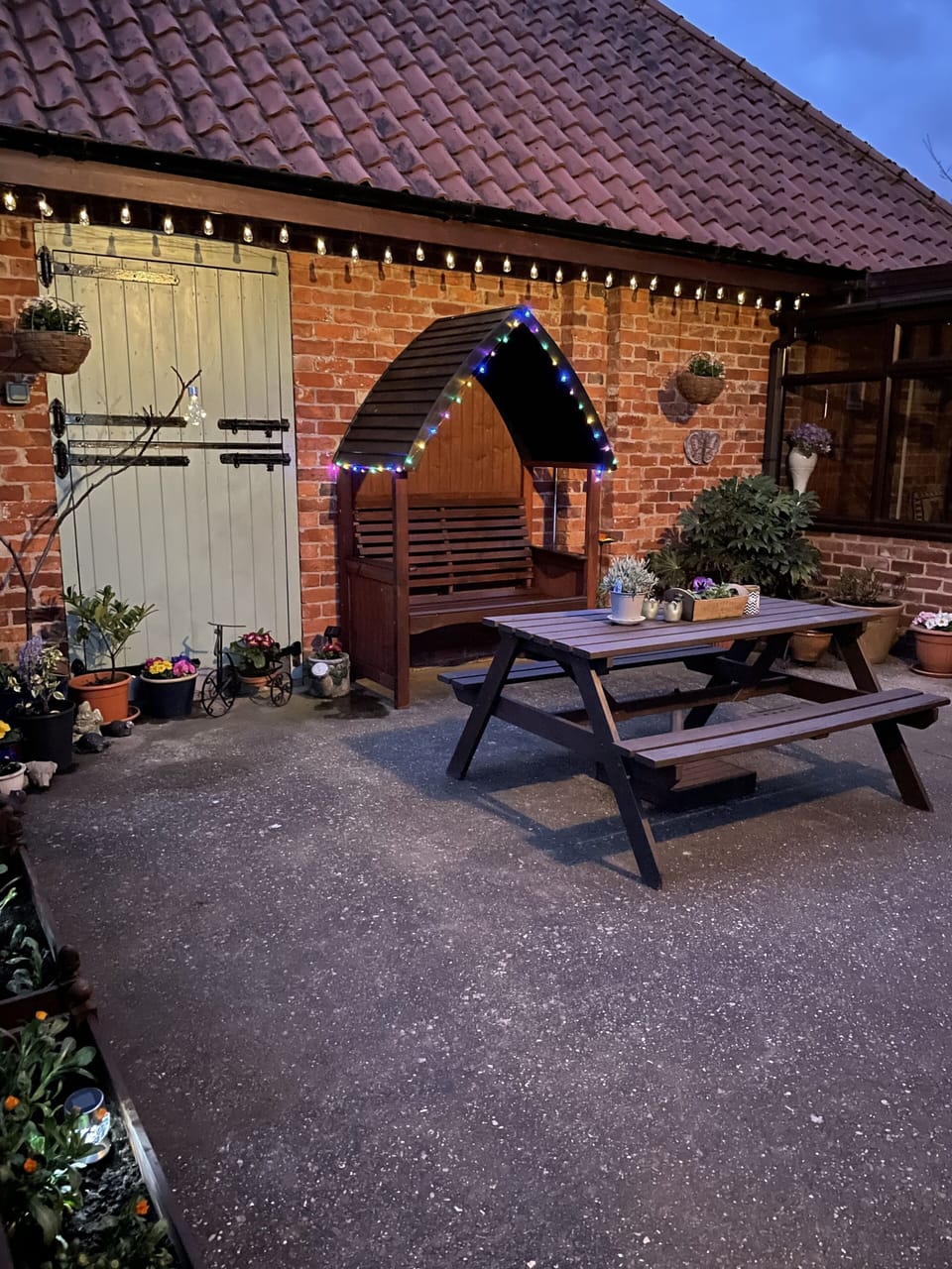 Outdoor dining