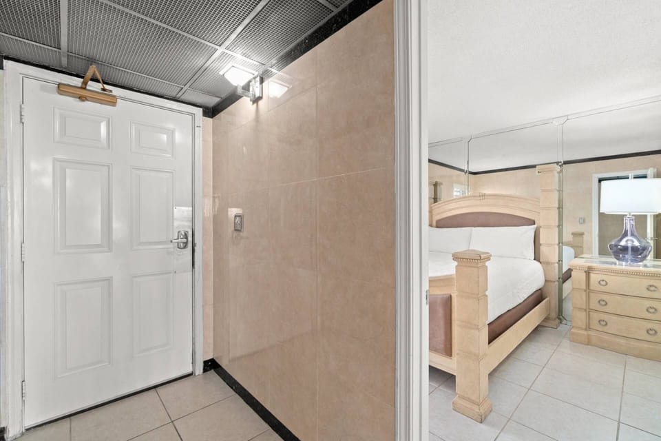 Inviting entry
