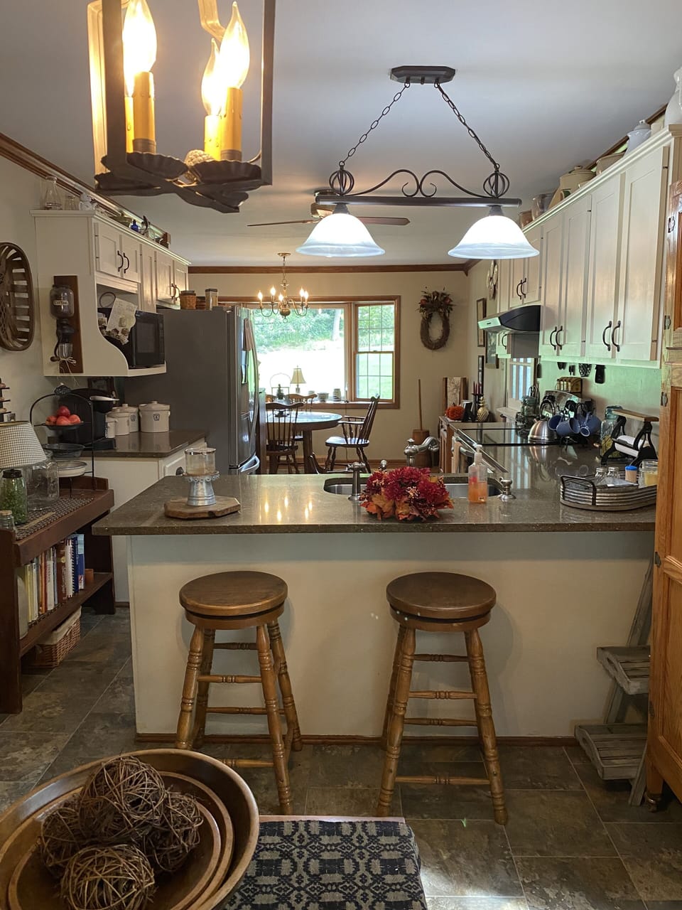 Kitchen / Dining