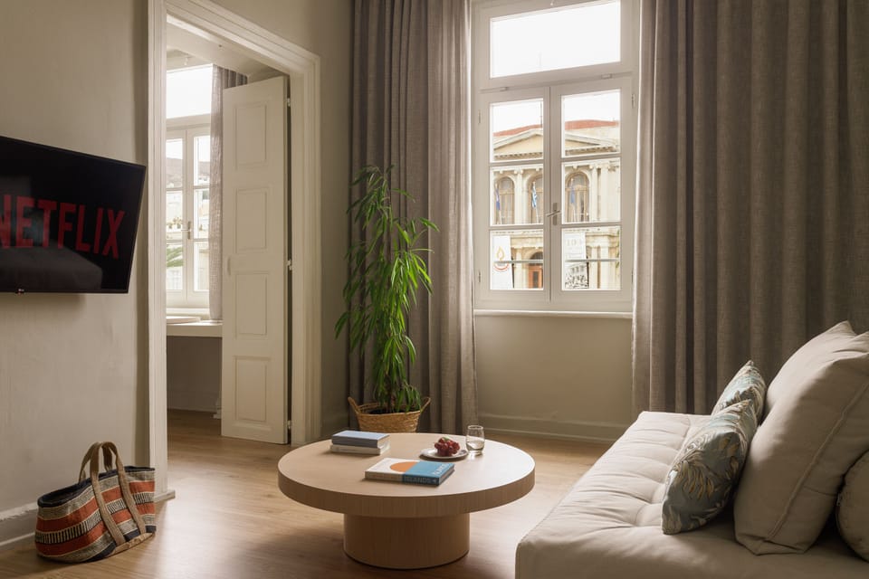  Town Hall Suite with City View | Free minibar items, in-room safe, individually decorated