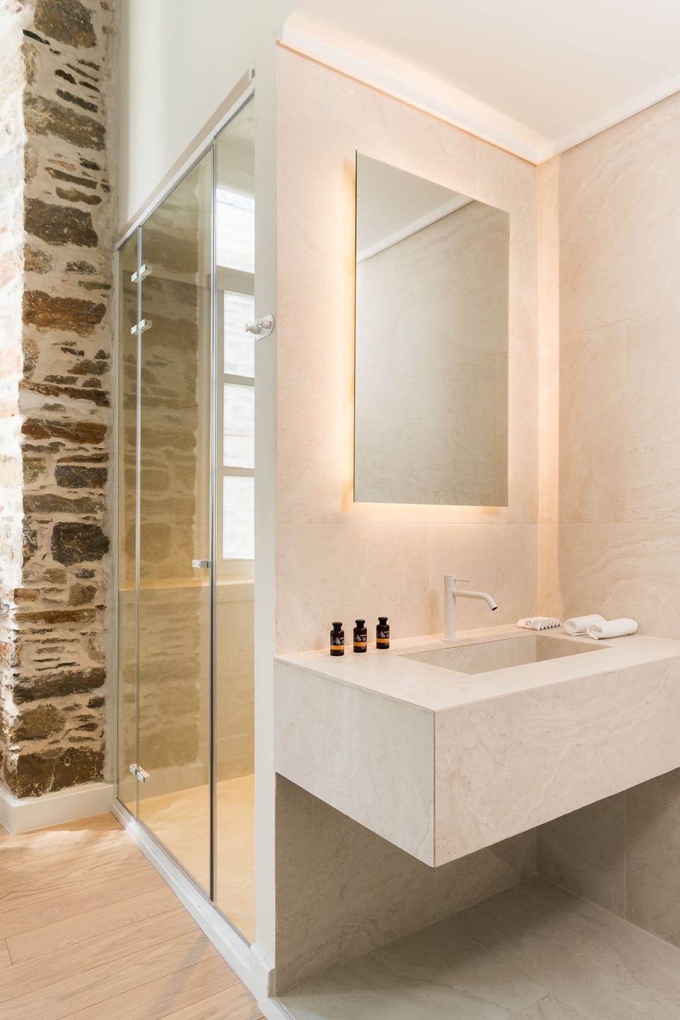 Deluxe Suite with Balcony & City View | Free minibar items, in-room safe, individually decorated
