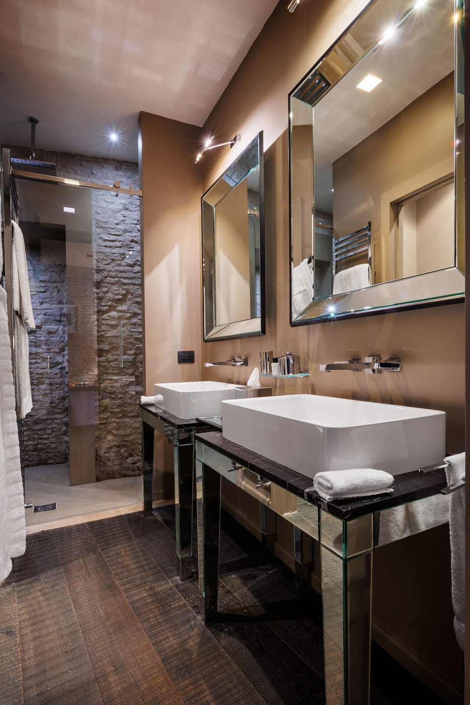Junior Suite (Max 3 Adults) | Bathroom | Rainfall showerhead, designer toiletries, hair dryer, bathrobes