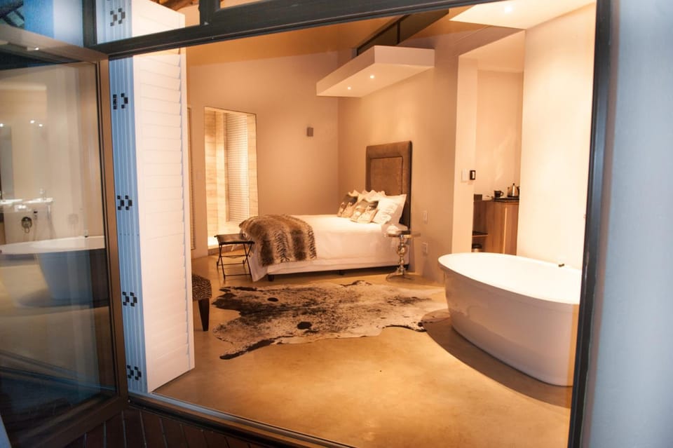 1 bedroom, minibar, in-room safe, bed sheets