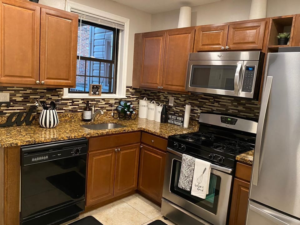 Fully Stocked Kitchen.