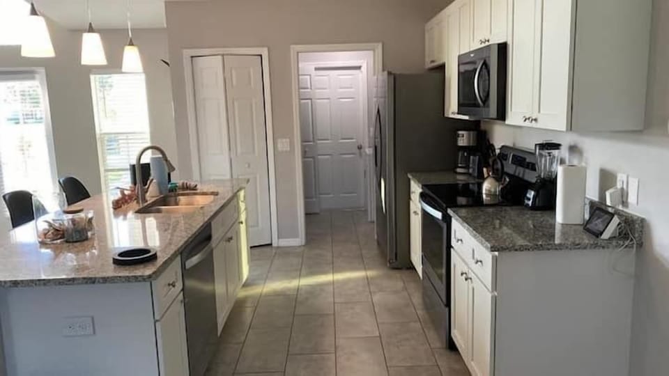 Kitchen amentities