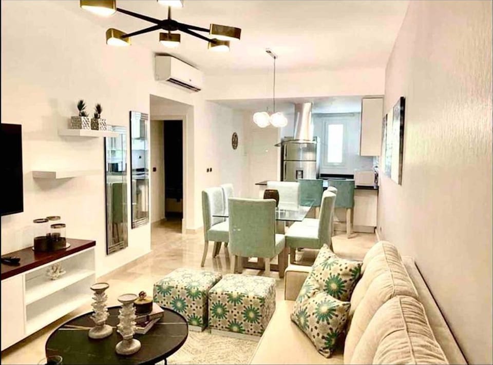 Condo, 2 Bedrooms, Smoking, Balcony | Interior