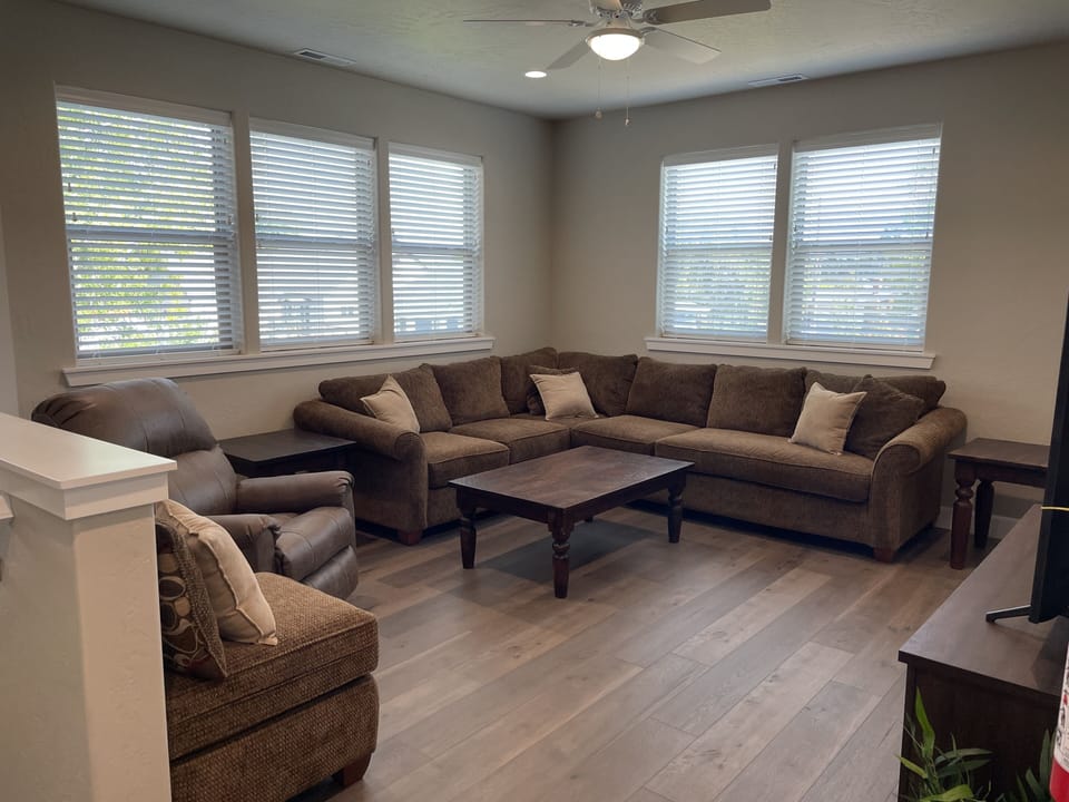 Upstairs family room 