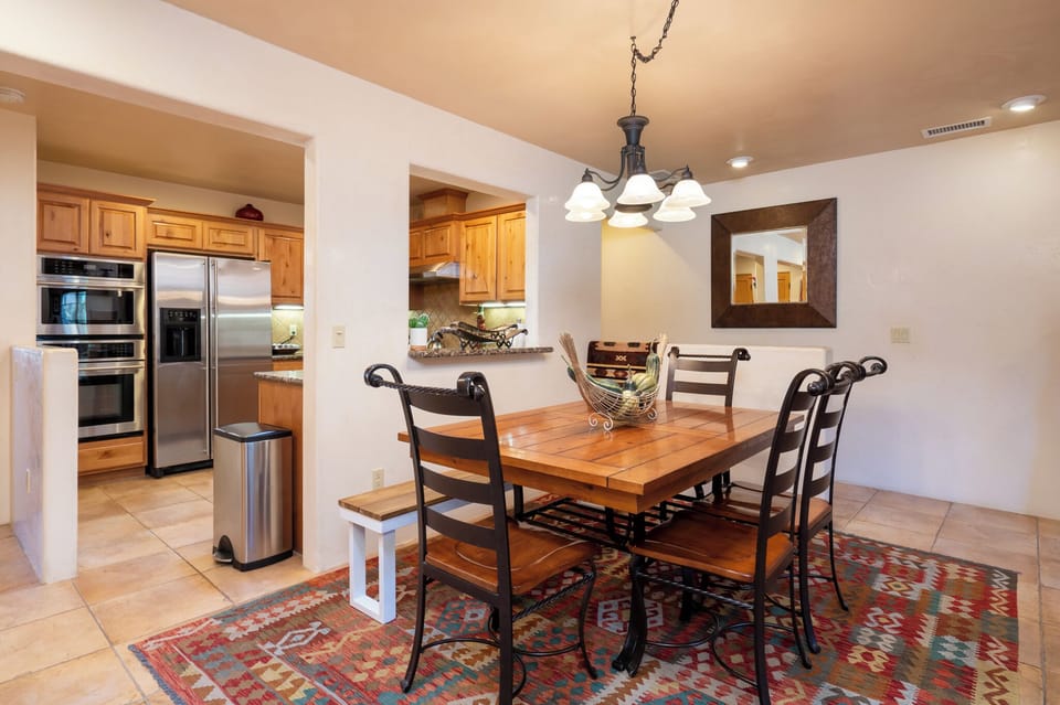Condo (2 Bedrooms) | Property amenity
