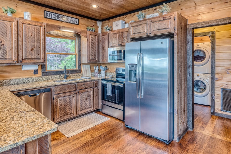 Fully Stocked Kitchen