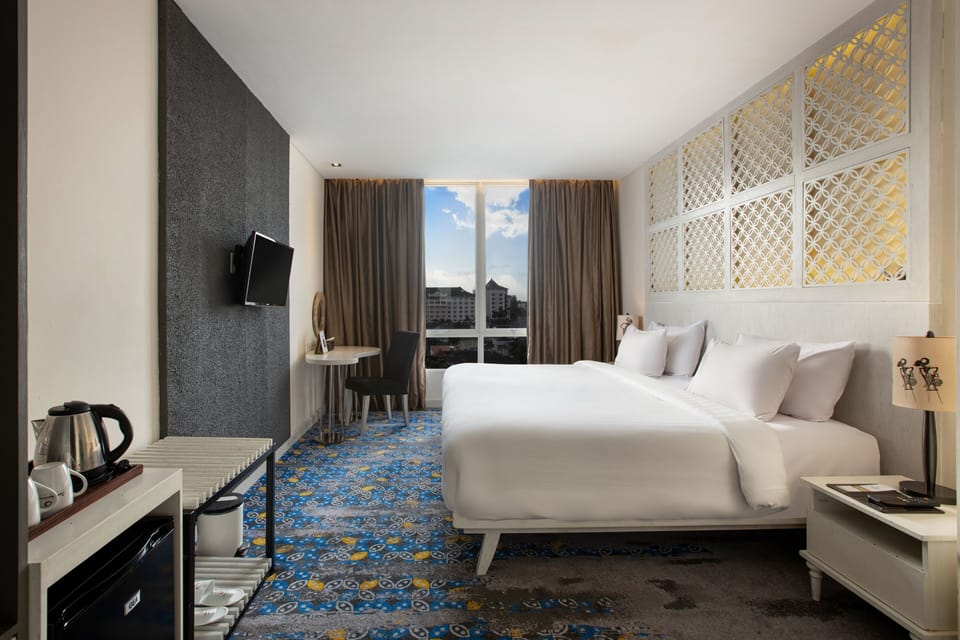 Superior Double or Twin Room | Premium bedding, in-room safe, desk, blackout drapes