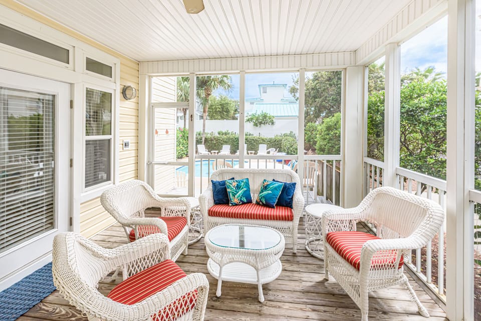 Screened Back Porch