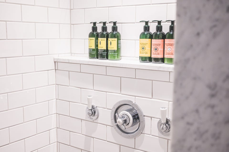 Superior Double Room | Bathroom amenities | Hair dryer, bathrobes, slippers, towels