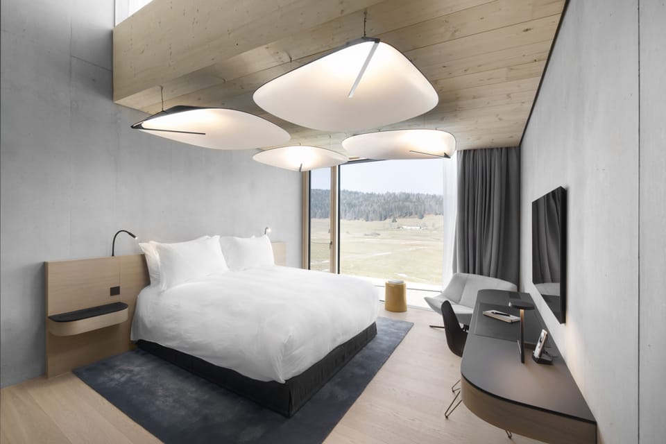 Superior Double or Twin Room | Premium bedding, minibar, in-room safe, desk